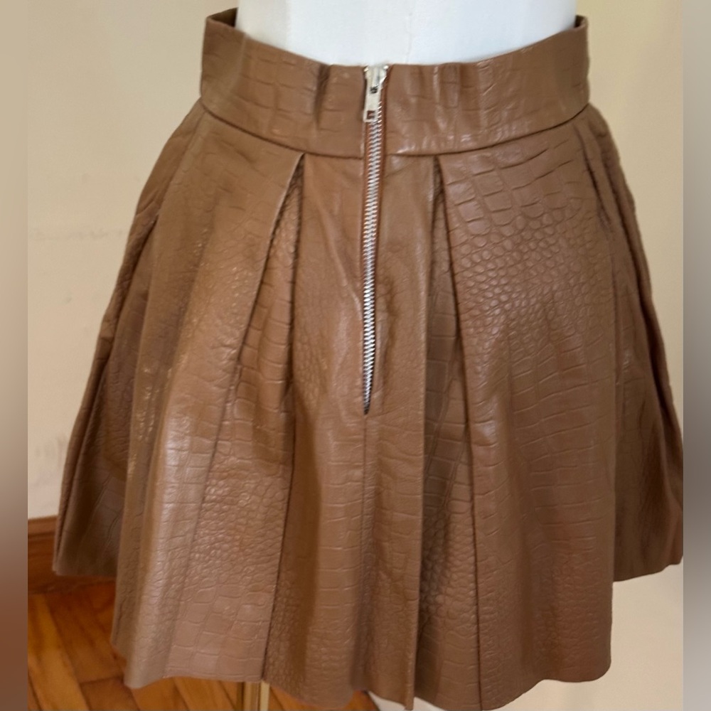 Tan Croc-Embossed 100% Leather Mini Skirt Lining Satin Blue Sz 8. Zip In Back - Picture 3 of 14